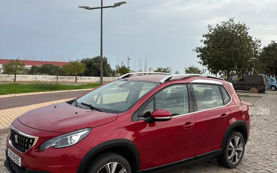 Peugeot 2008 1.2 PureTech Allure