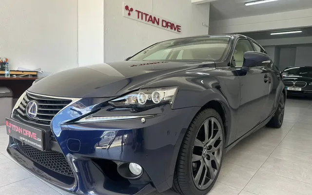 Lexus IS 300