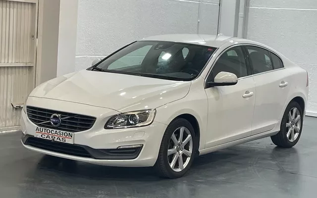 VOLVO S60 S60 D3 Momentum Aut. 150