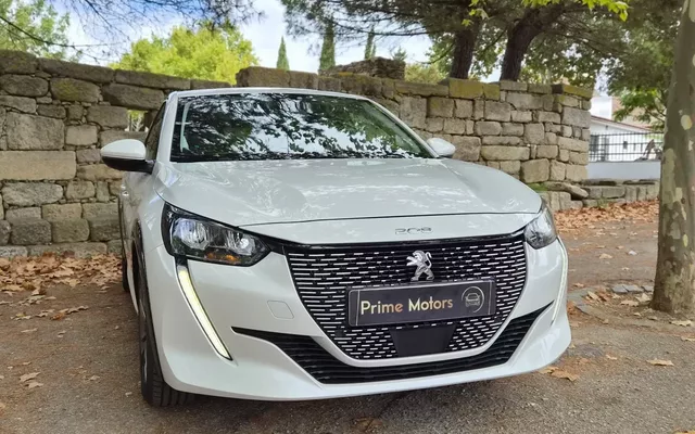 Peugeot e-208 Allure+