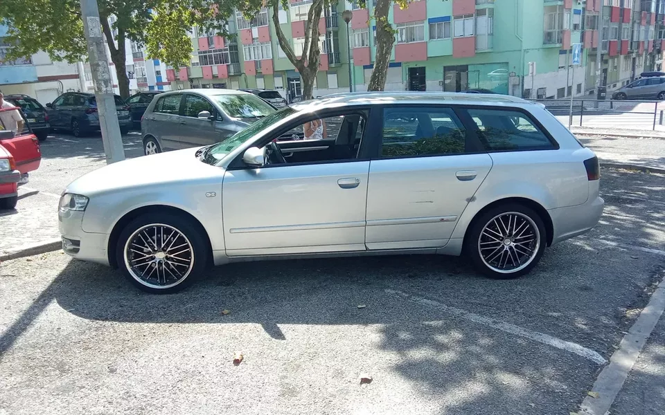 Audi A4 Avant