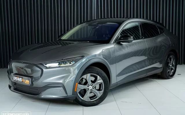Ford Mustang Mach-E 75.7 kWh Base