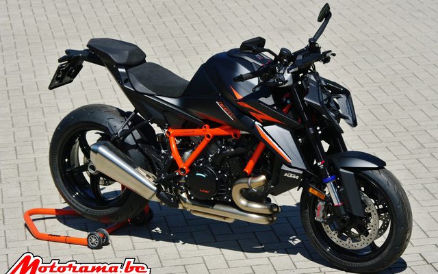 KTM 1390 Super Duke R EVO