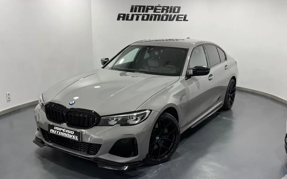 BMW 330 e Pack M Auto