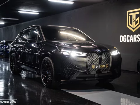BMW iX xDrive 40 Pack Desportivo