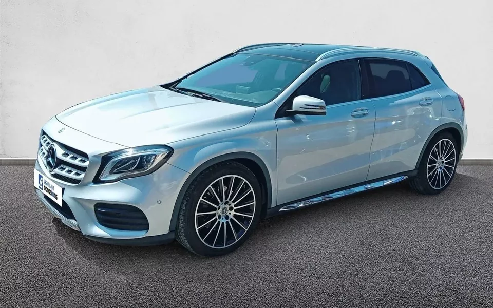 MERCEDES GLA 250 7-G DCT 4-Matic Fascination