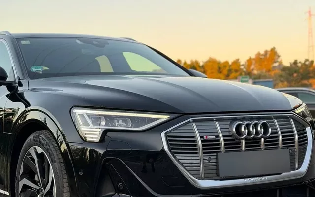 Audi e-tron 55 quattro S line