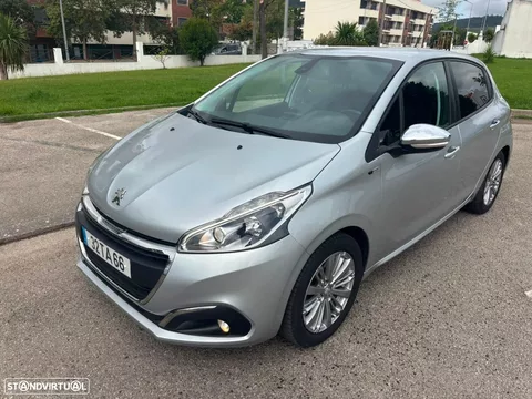 Peugeot 208 1.2 PureTech Style