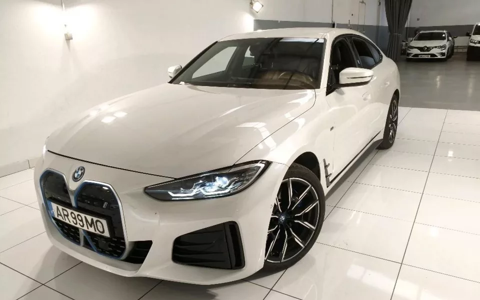 BMW i4 eDrive40 Pack Desportivo M