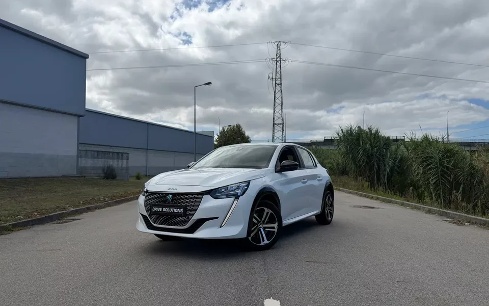 Peugeot e-208 Active