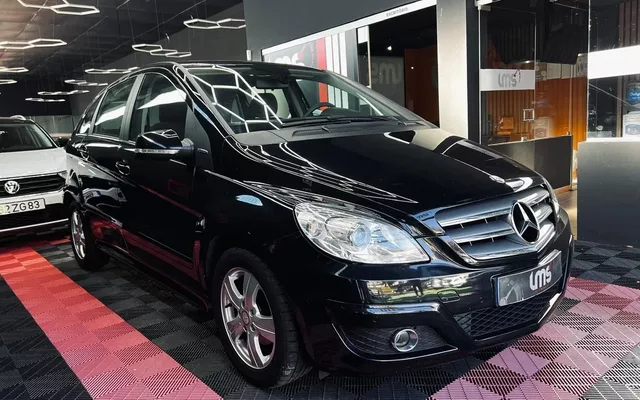 Mercedes-Benz B 150 Standard