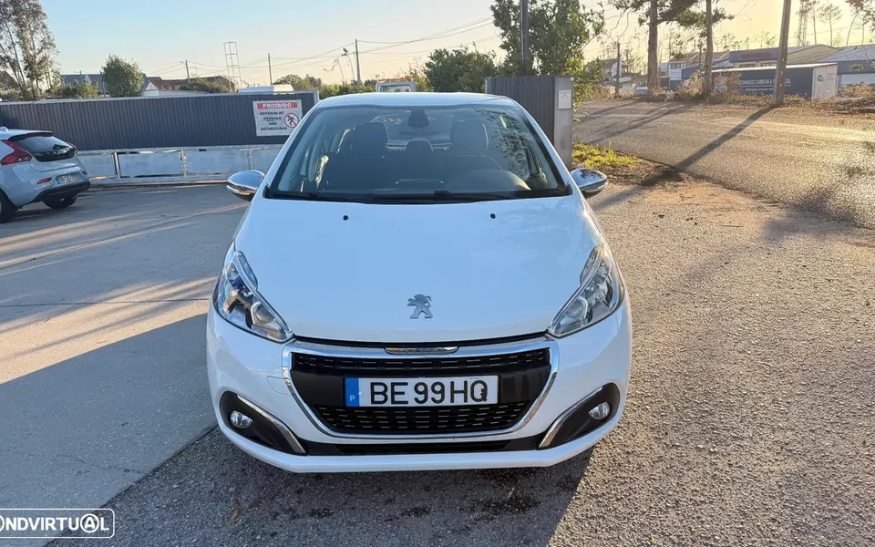 Peugeot 208 1.2 VTi Allure
