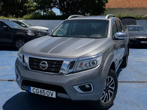 Nissan Navara 2.3 dCi CD 4WD Tekna AT