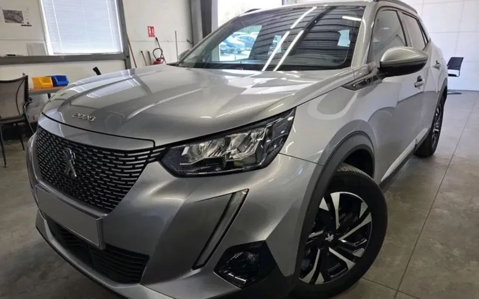 Peugeot e-2008 50 kWh Allure Pack