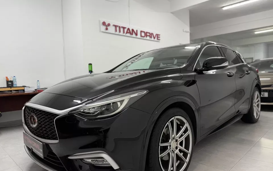 Infiniti Q30 1.5d DCT Business