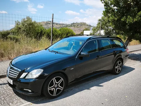 Mercedes-Benz E 220 CDI DPF BlueEFFICIENCY