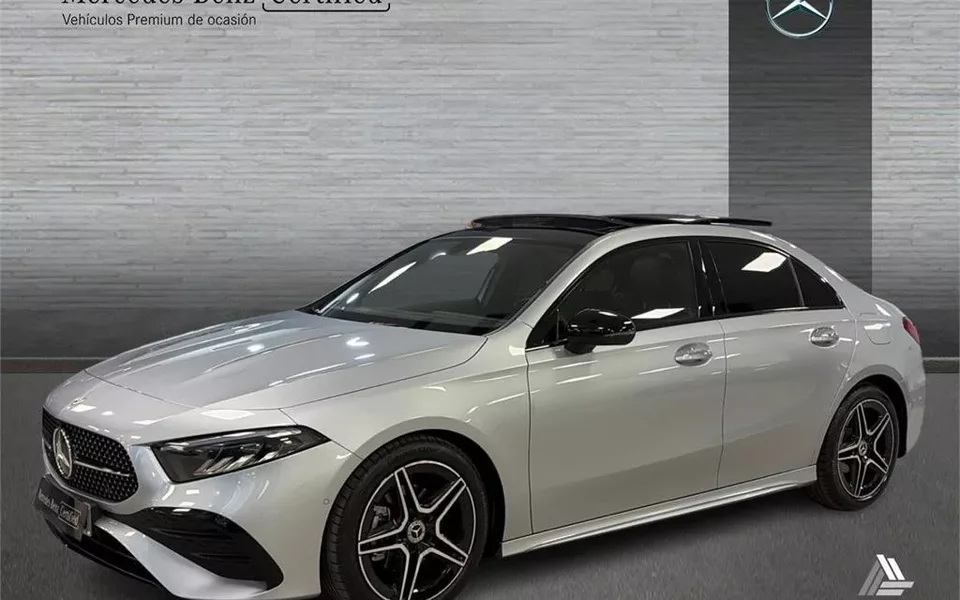 MERCEDES-BENZ Clase A CLASE A 200 d Sedán