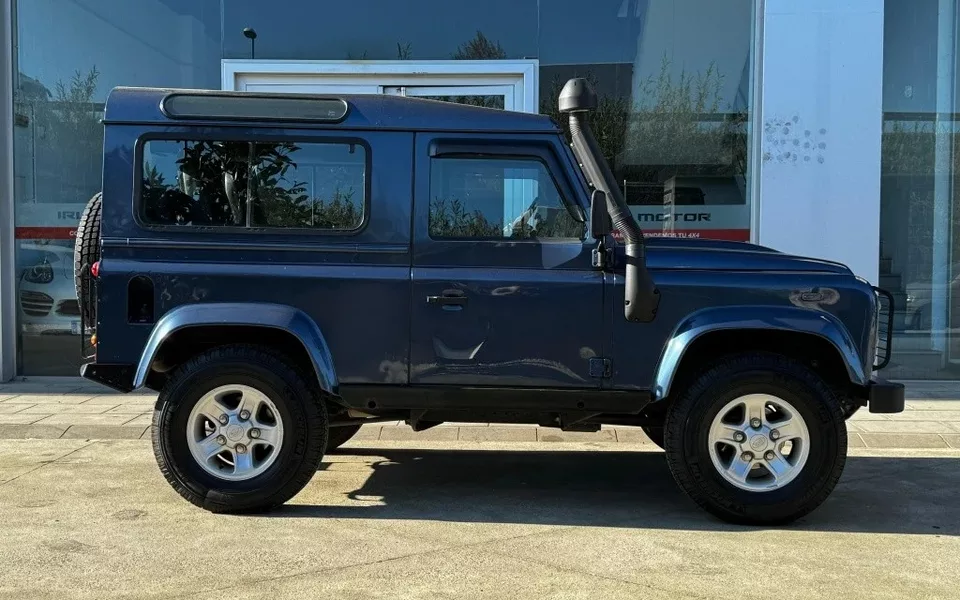 LAND-ROVER Defender Defender 90 SW SE