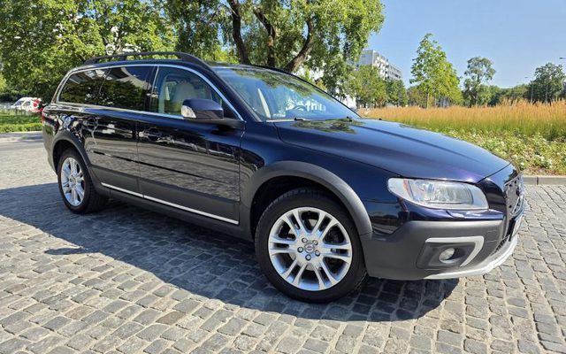 Volvo XC70 2015