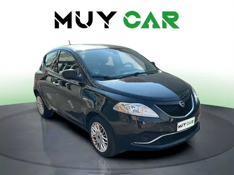 LANCIA Ypsilon Ypsilon 1.2 evo II Platinum - 8390€ en Girona