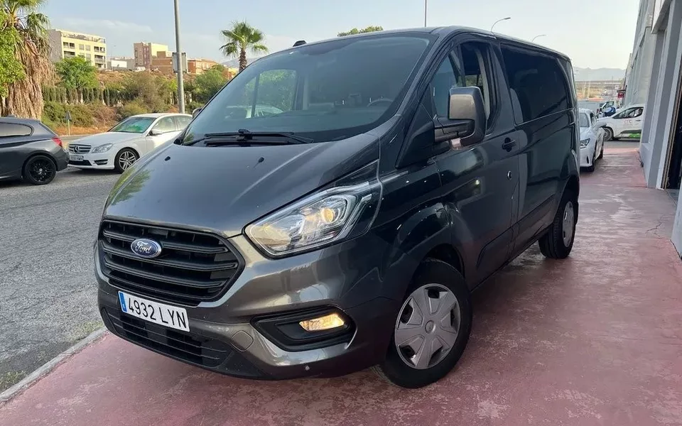 FORD Tourneo Custom 2.0 EcoBlue 96kW (130CV) L1 Trend - 20900€ en Viator