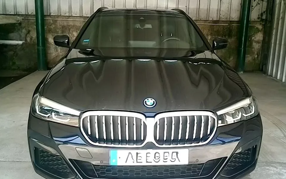 BMW 530 e Pack Desportivo M