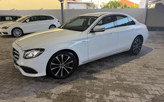 Mercedes-Benz E 300 de Avantgarde