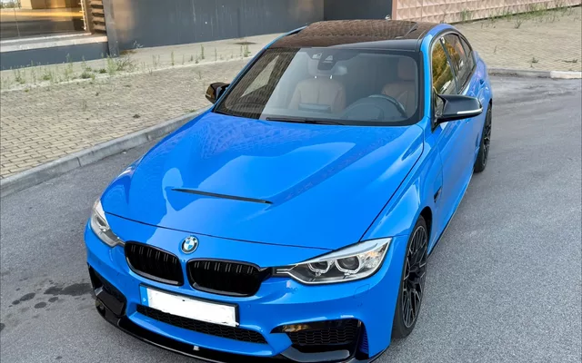 BMW 328 i Aut.