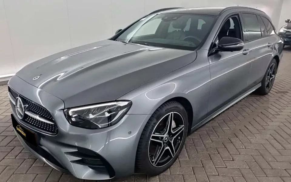 Mercedes-Benz E 300 e Station 9G-TRONIC AMG Line