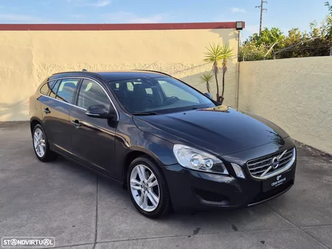 Volvo V60 1.6 D2 Momentum Eco