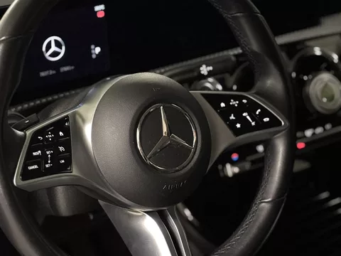 Mercedes-Benz A 180 d
