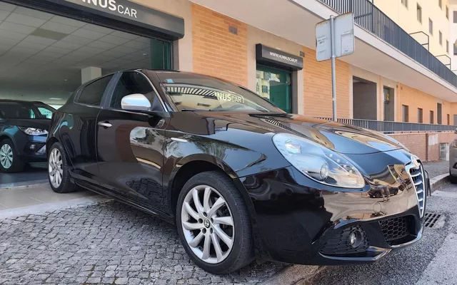 Alfa Romeo Giulietta 2.0 JTDM Distinctive