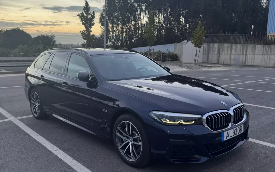 BMW 530 e Pack Desportivo M