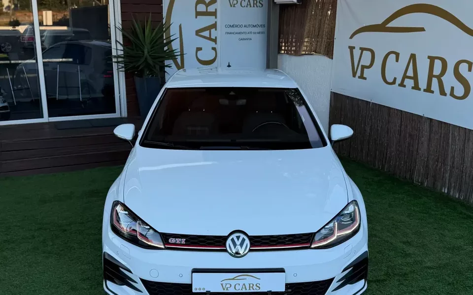 VW Golf 2.0 TSI GTI DSG Performance