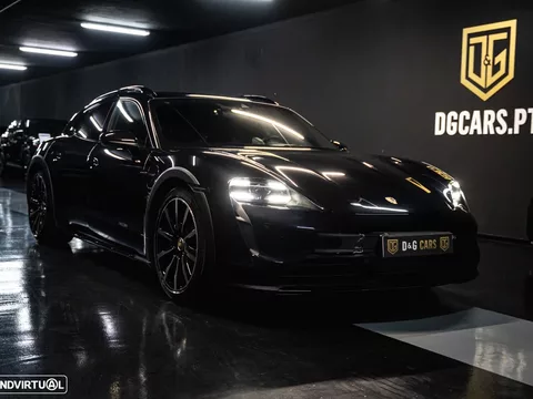Porsche Taycan Cross Turismo 4S