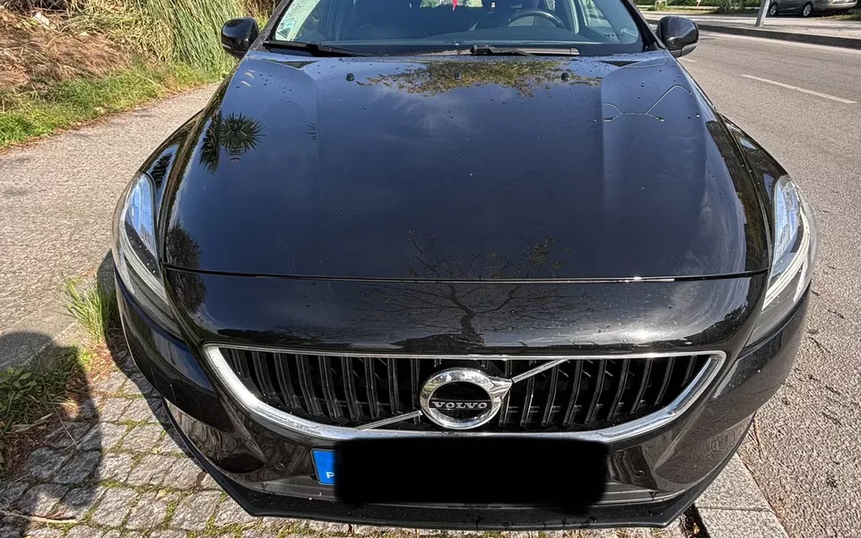 Volvo V40 2.0 D2 R-Design Momentum Geartronic