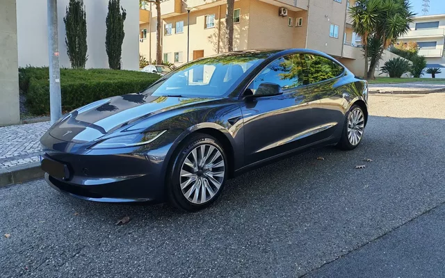 Tesla Model 3 Standard RWD