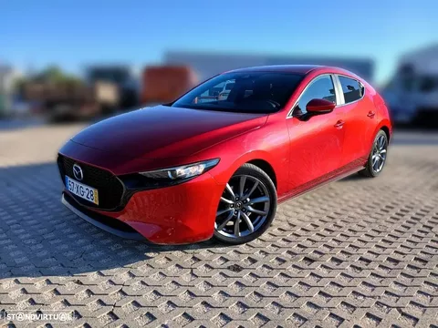 Mazda 3 Hatchback 2.0 Sky-G Evolve P.i-Actvsense J18