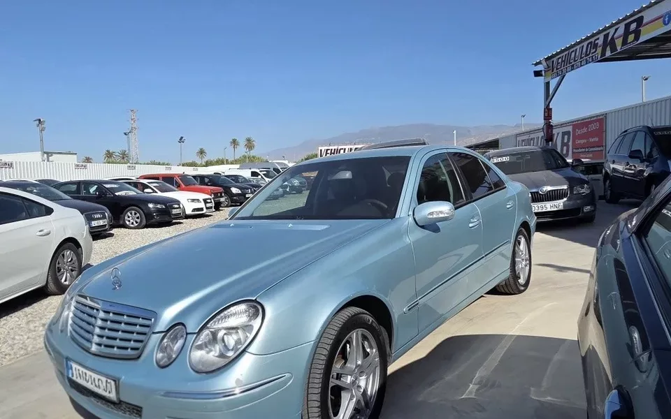 MERCEDES-BENZ Clase E E 320CDI Elegance (14.75) Aut.