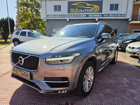 VOLVO XC90 XC90 D5 Momentum 7pl. AWD 235 Aut.