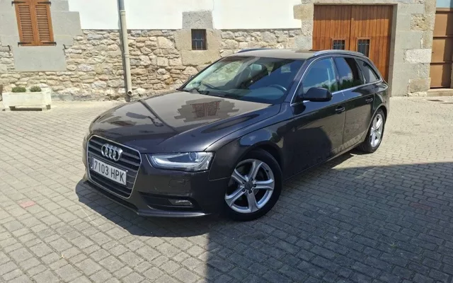 AUDI A4 A4 Avant 2.0TDI DPF 136