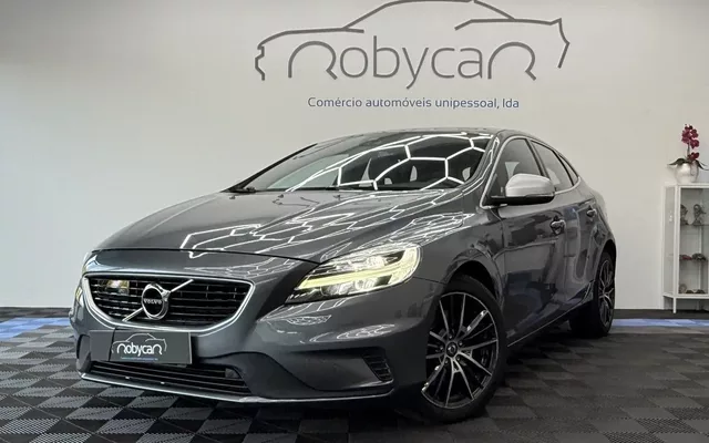 Volvo V40 2.0 D2 R-Design Momentum Geartronic
