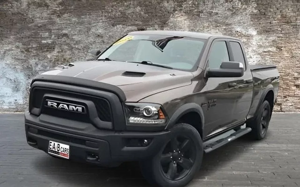 DODGE RAM DODGE 1500 5.7l V8 4x4 Quad Cab WARLOCK