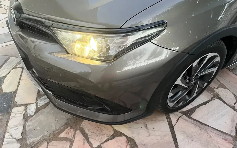 Toyota Auris Touring Sports 1.8 HSD Freestyle