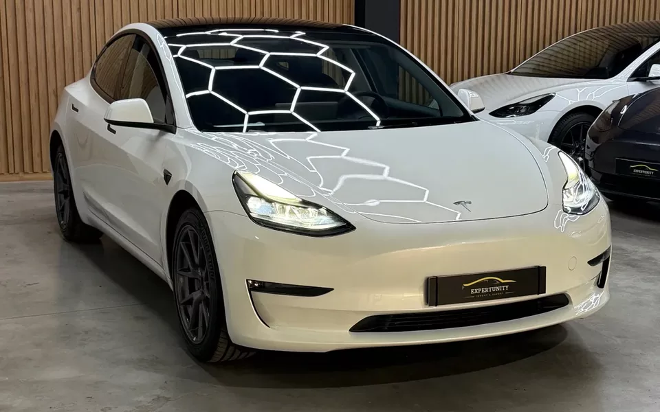 Tesla Model 3 AWD Dual Motor