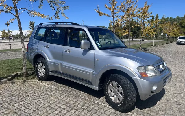 Mitsubishi Pajero 3.2 DI-D GLS
