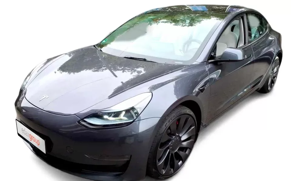 Tesla Model 3 Long Range AWD Dual Motor Performance