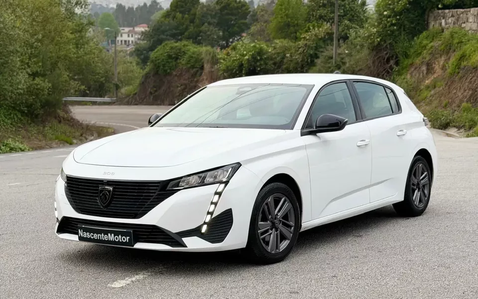 Peugeot 308 PureTech 130 EAT8 Active Pack