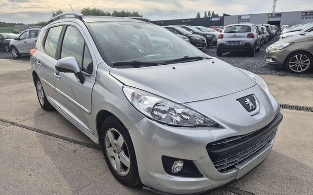 Peugeot 207 SW 1.4i / Marchand ou Export