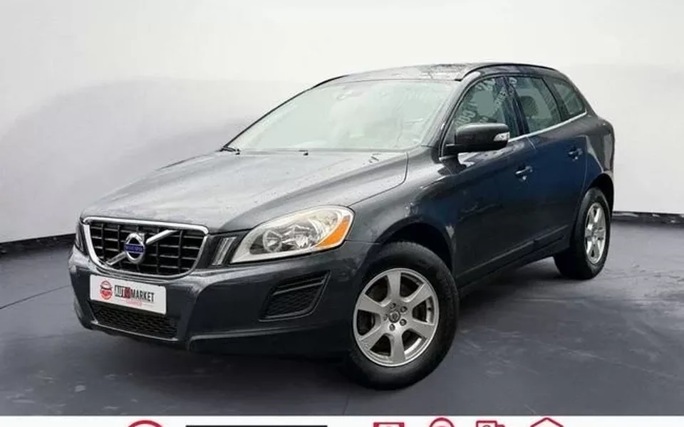 VOLVO XC60 XC60 D3 Momentum Aut.